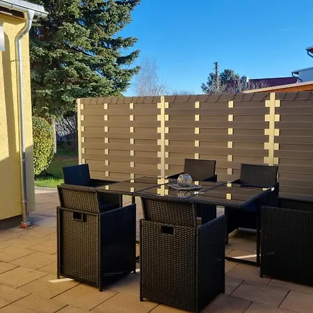 Im Amselweg - Sauna & Garten *